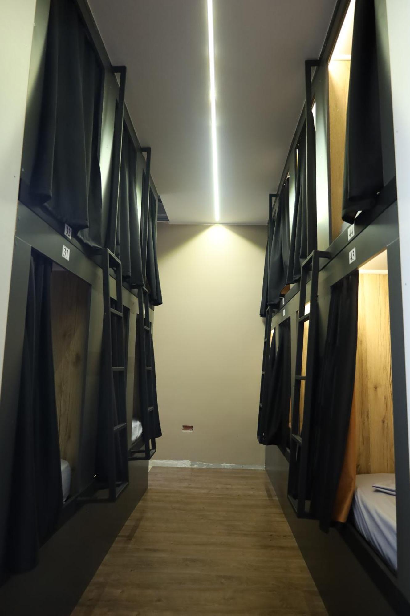 Hostel 90Pods & C O Working Shkodër Habitación foto
